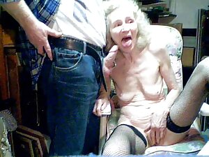 若い男licks老婆の毛の商品 女性 の ...